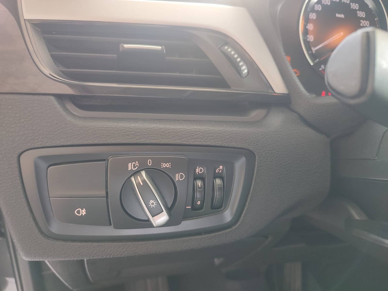 BMW X1 Advantage 1.8i 140 CV Automático