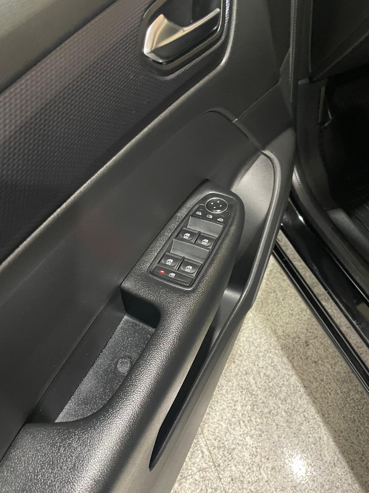 Renault Arkana Puerta Conductor