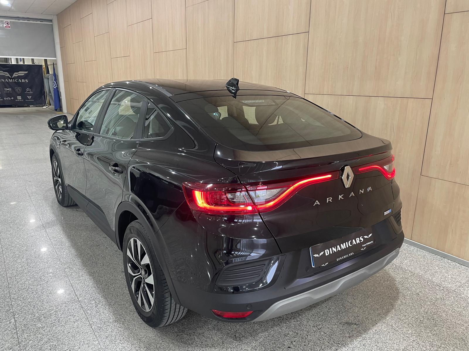 Renault Arkana Negro