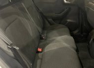 Coche Ford Puma Crema Asientos traseros