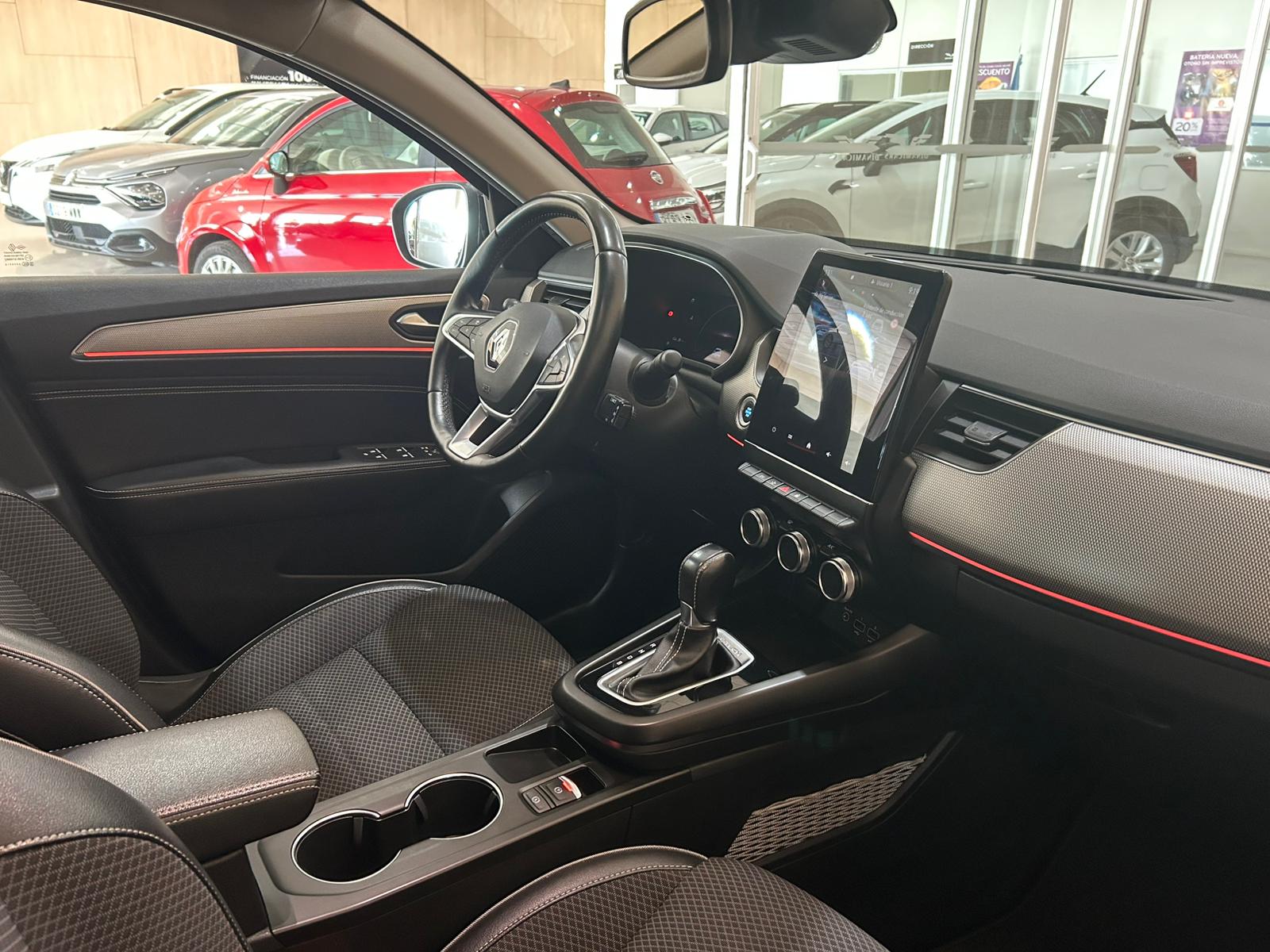 Renault Arkana interior