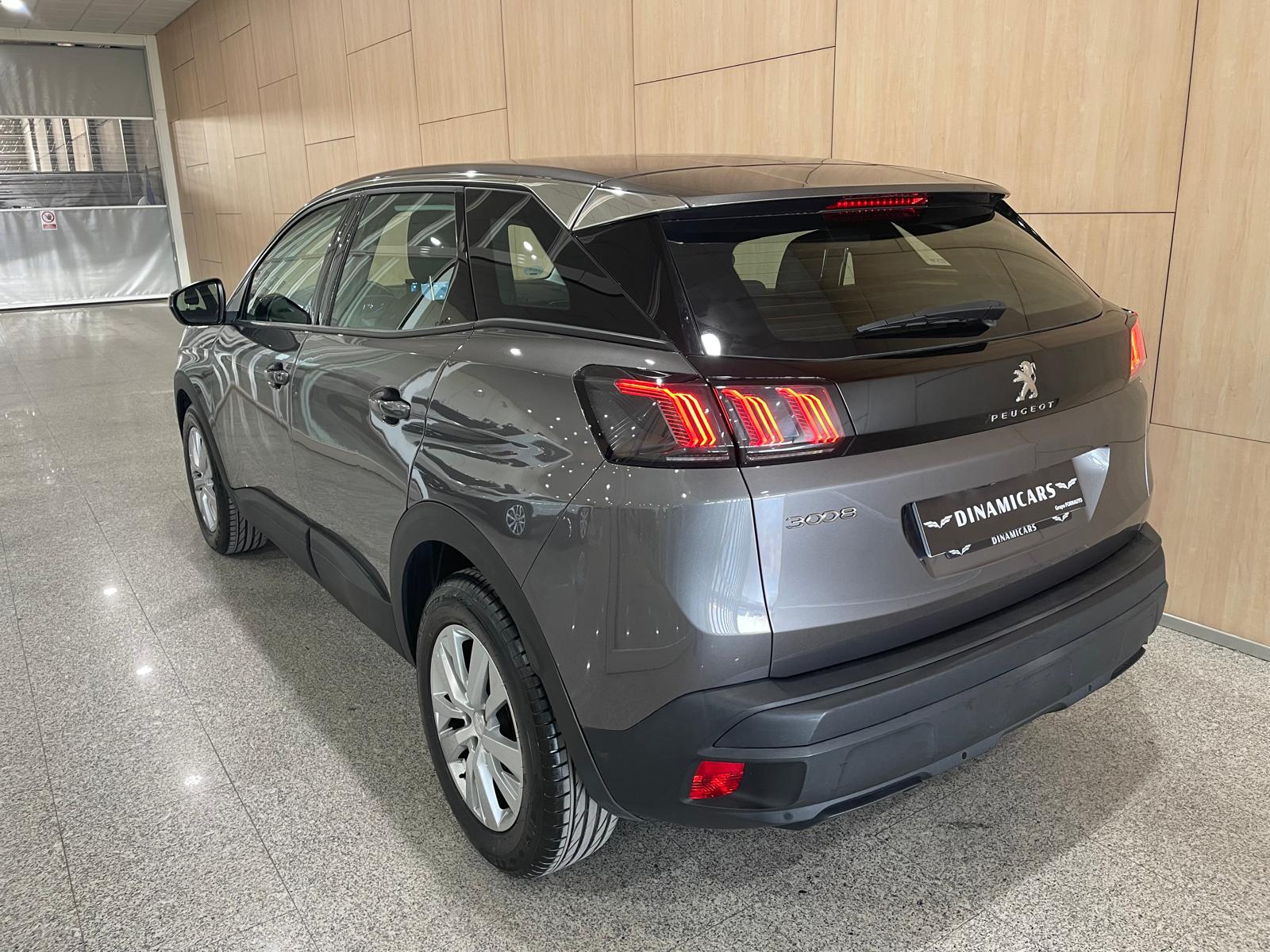 PEUGEOT 3008 ACTIVE PACK 1.5CC BLUEHDI 130CV AUTOMATICO