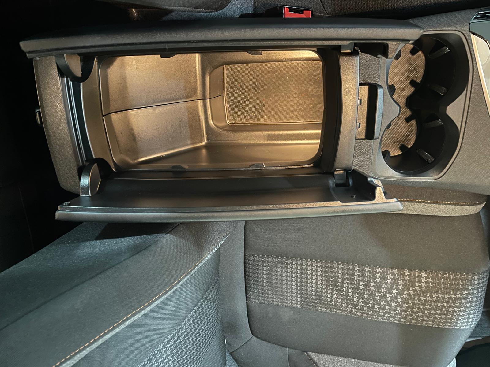 PEUGEOT 3008 ACTIVE PACK 1.5CC BLUEHDI 130CV AUTOMATICO