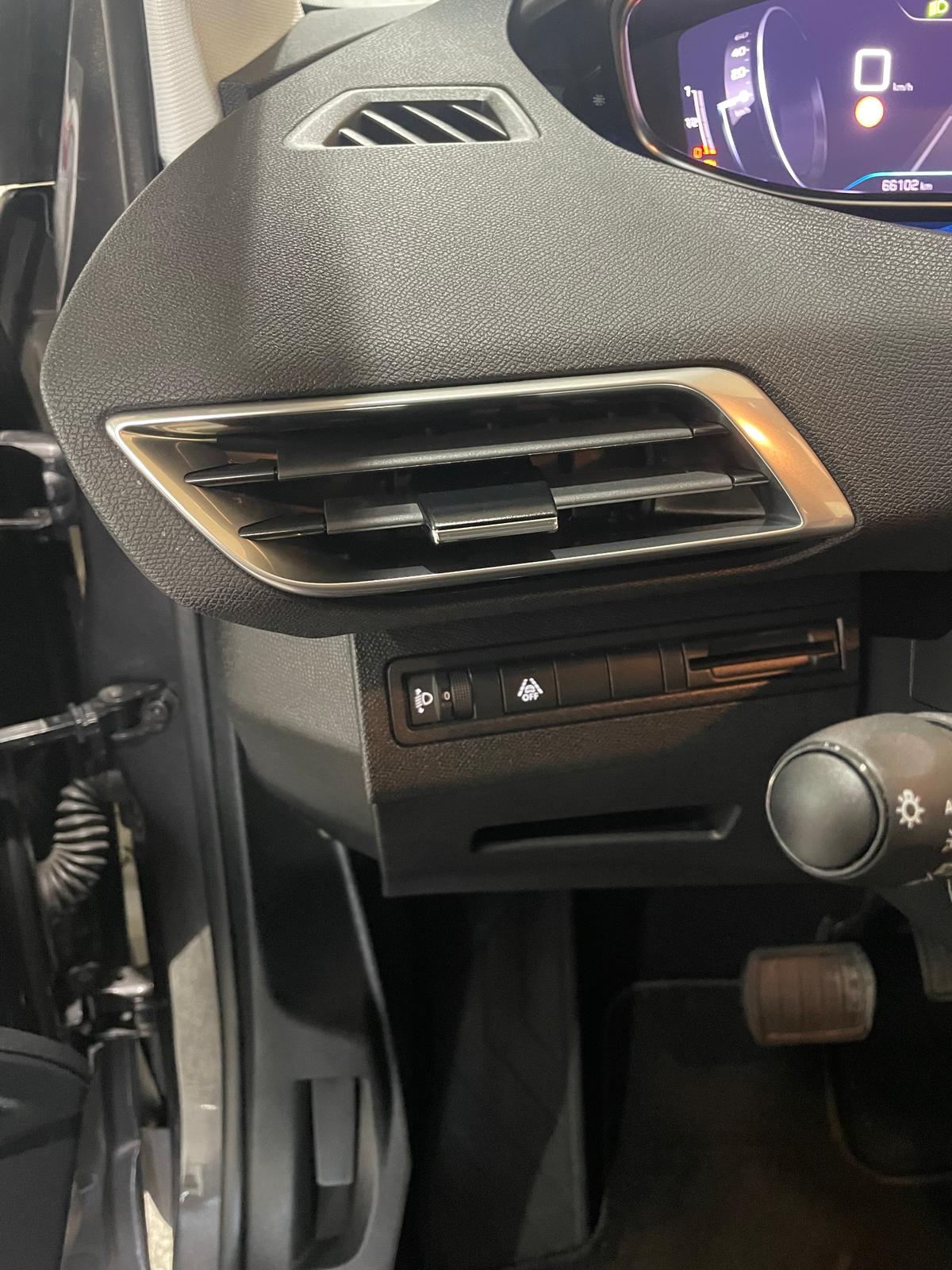 PEUGEOT 3008 ACTIVE PACK 1.5CC BLUEHDI 130CV AUTOMATICO