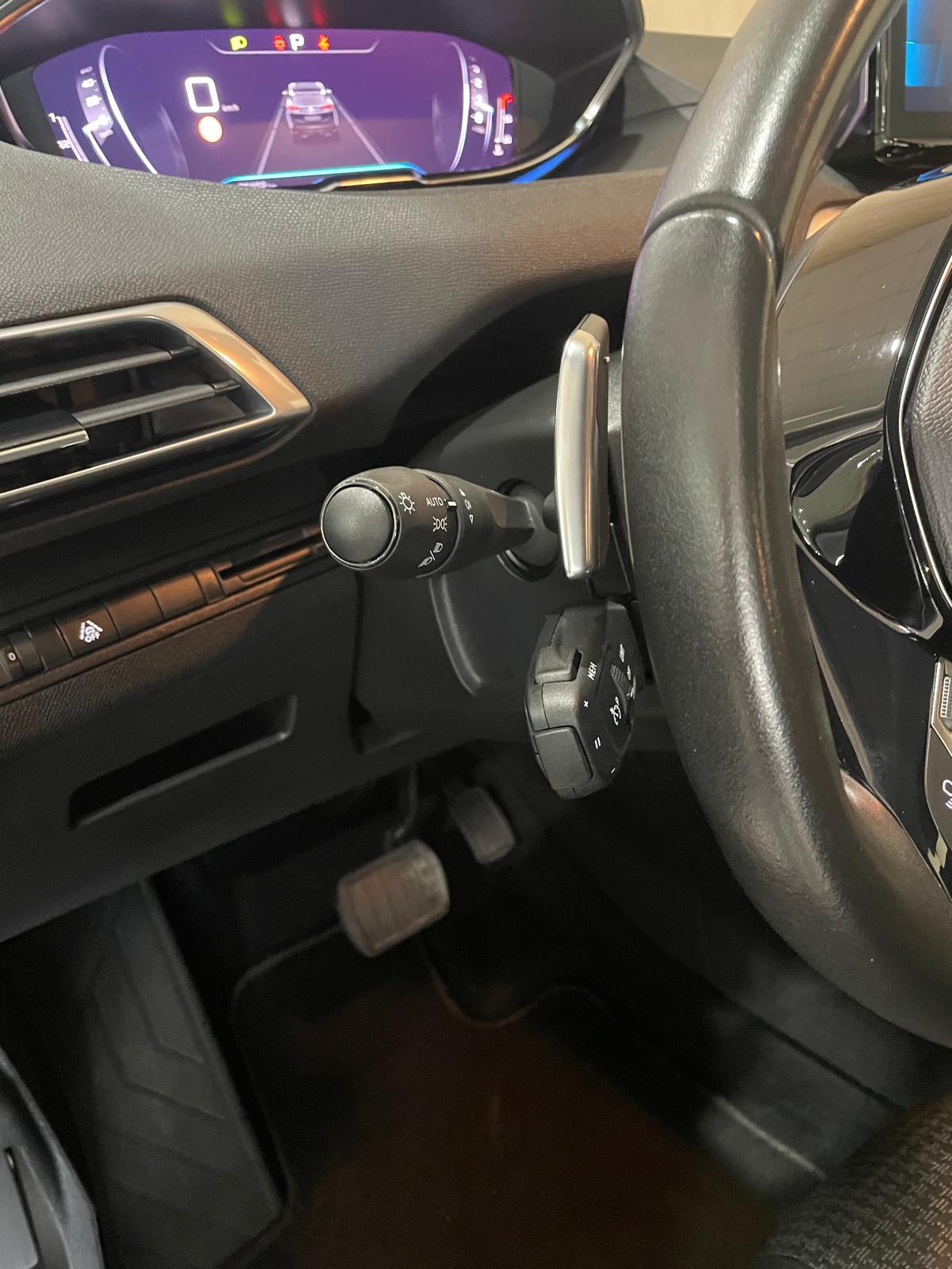 PEUGEOT 3008 ACTIVE PACK 1.5CC BLUEHDI 130CV AUTOMATICO