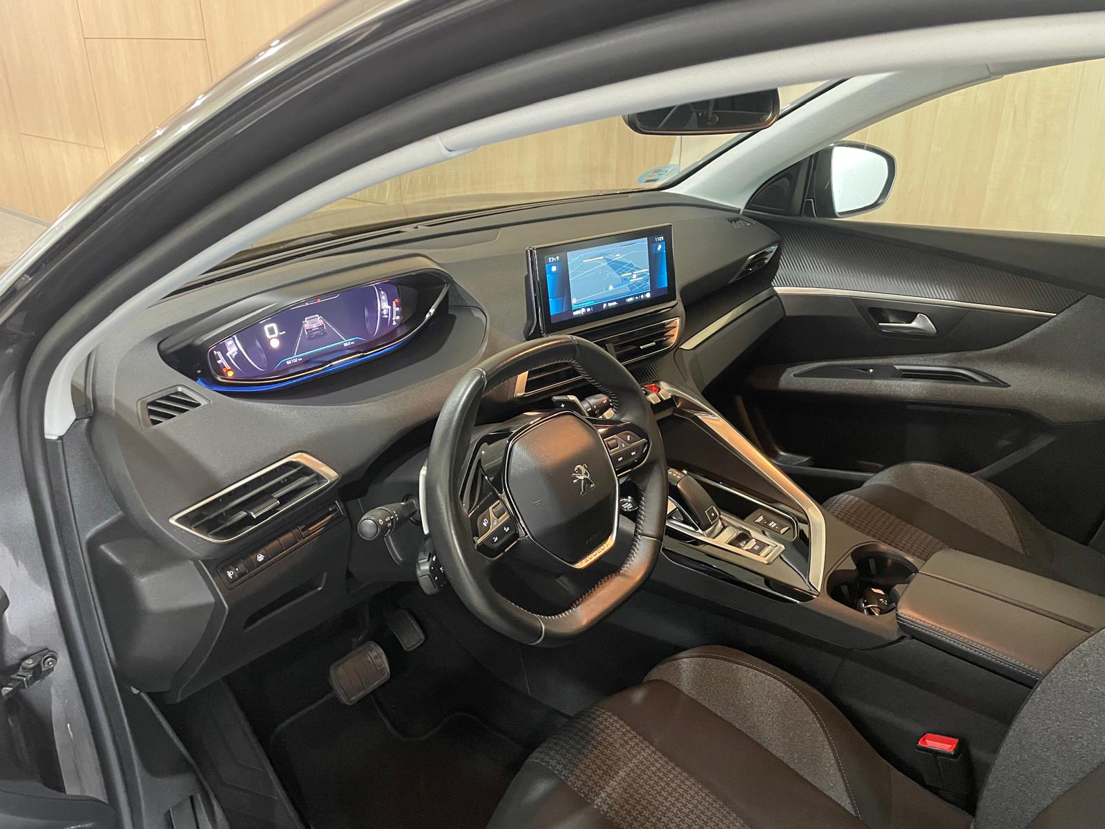 PEUGEOT 3008 ACTIVE PACK 1.5CC BLUEHDI 130CV AUTOMATICO
